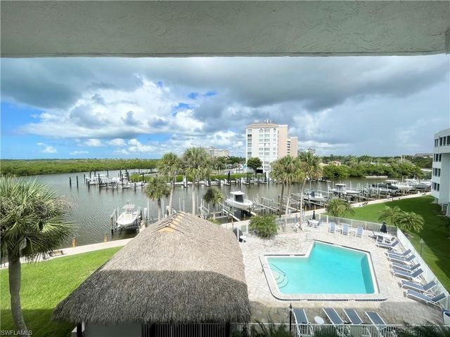 12945 Vanderbilt DR 403, Naples, FL 34110