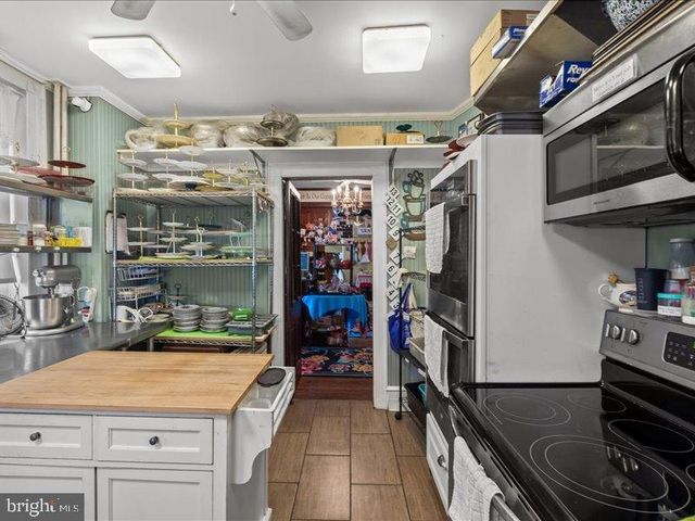 1919 W POINT PIKE, Lansdale, PA 19446