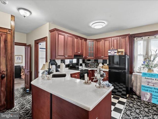 1919 W POINT PIKE, Lansdale, PA 19446