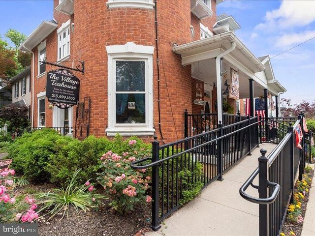 1919 W POINT PIKE, Lansdale, PA 19446