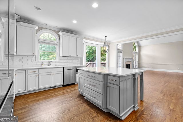 340 Broadmoor Drive, Fayetteville, GA 30215