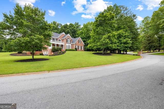 340 Broadmoor Drive, Fayetteville, GA 30215