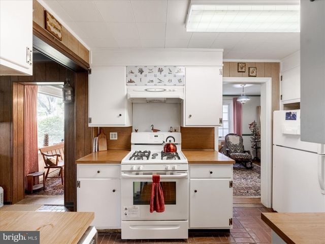 2023 WHARTON RD, Glenside, PA 19038