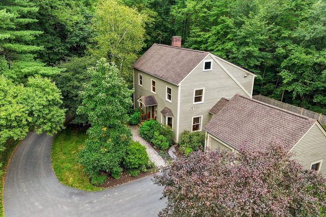 16 Birch Ln, Northampton, MA 01062
