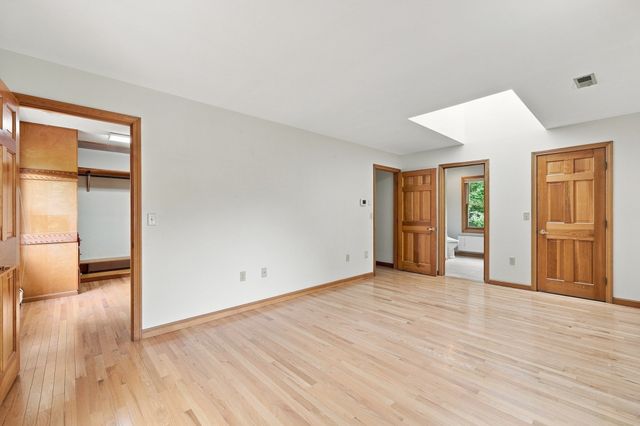 16 Birch Ln, Northampton, MA 01062