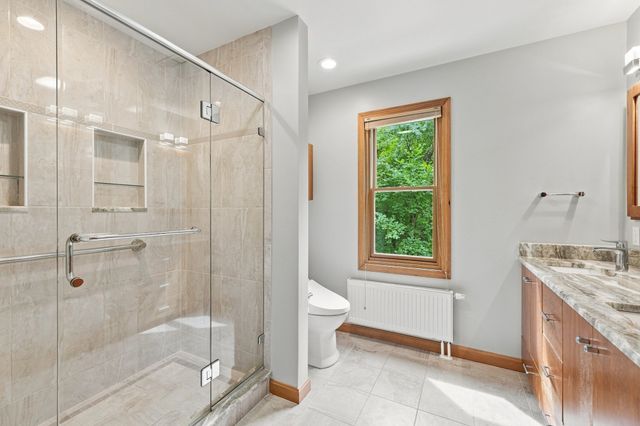 16 Birch Ln, Northampton, MA 01062