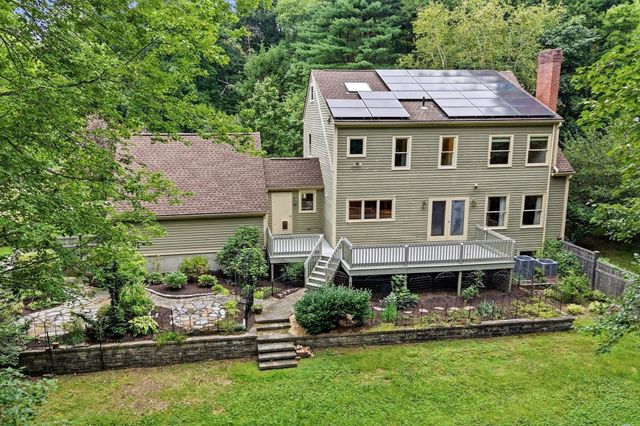 16 Birch Ln, Northampton, MA 01062