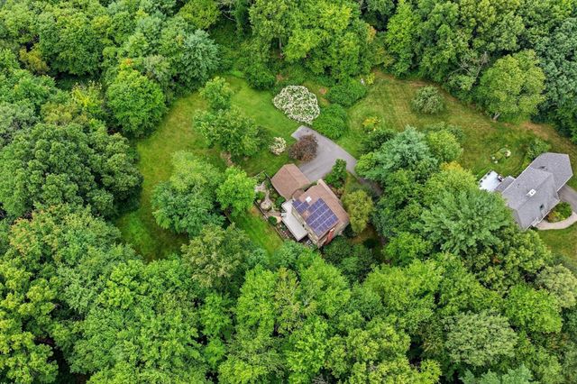 16 Birch Ln, Northampton, MA 01062
