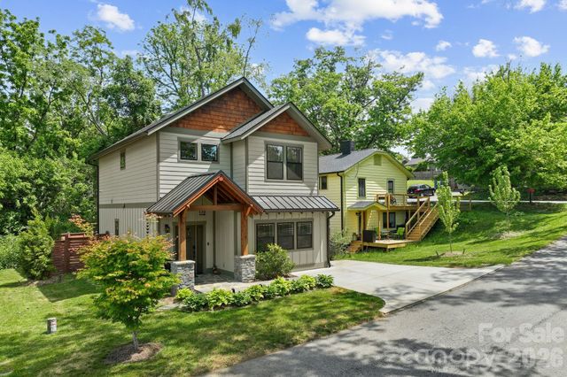 7 Acona Lane, Asheville, NC 28803
