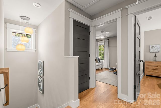 7 Acona Lane, Asheville, NC 28803