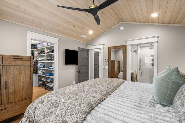 7 Acona Lane, Asheville, NC 28803