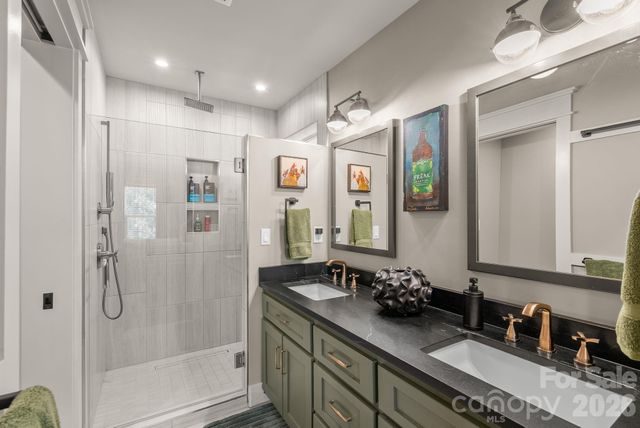 7 Acona Lane, Asheville, NC 28803