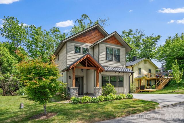 7 Acona Lane, Asheville, NC 28803