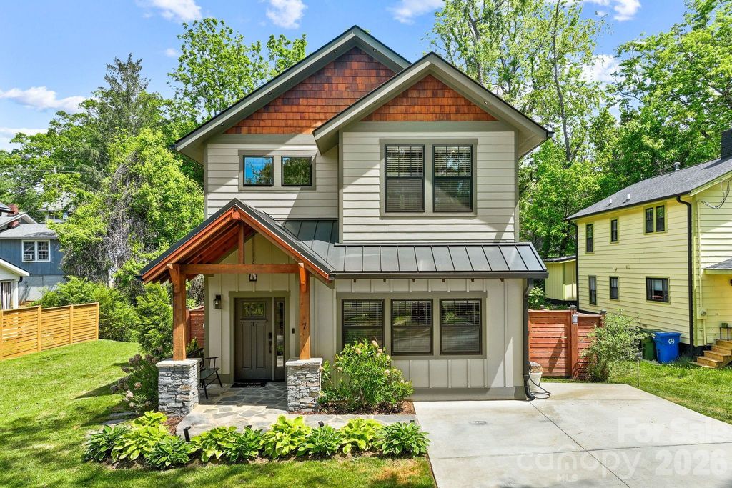 7 Acona Lane, Asheville, NC 28803