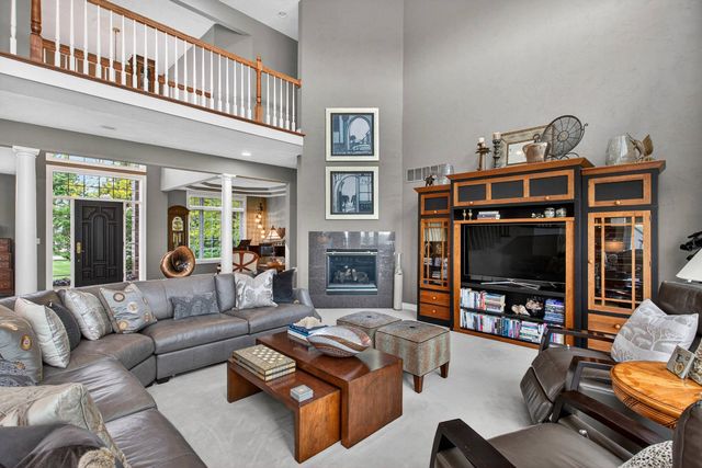 23801 281st Avenue, Leclaire, IA 52753