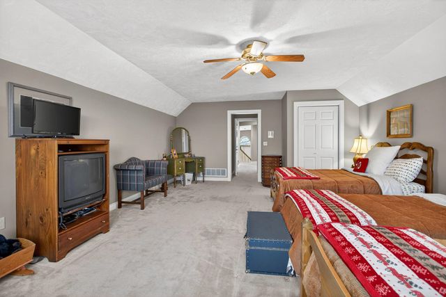 23801 281st Avenue, Leclaire, IA 52753