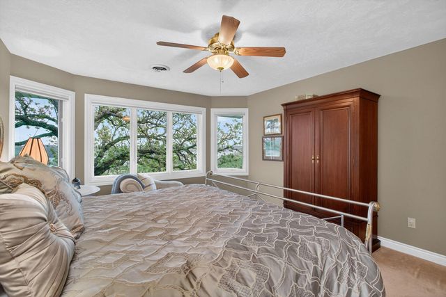 23801 281st Avenue, Leclaire, IA 52753