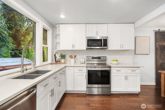 15650 Issaquah Hobart Road SE, Issaquah, WA 98027