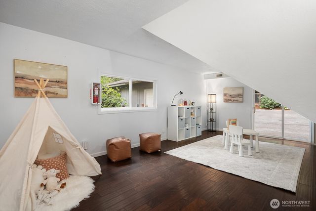 15650 Issaquah Hobart Road SE, Issaquah, WA 98027