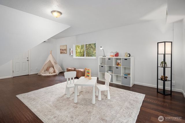 15650 Issaquah Hobart Road SE, Issaquah, WA 98027