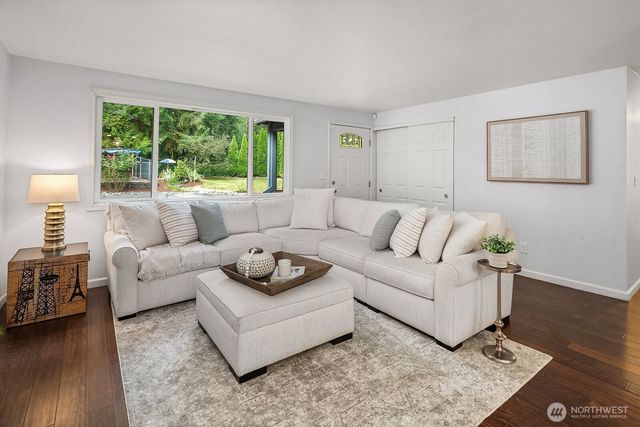 15650 Issaquah Hobart Road SE, Issaquah, WA 98027