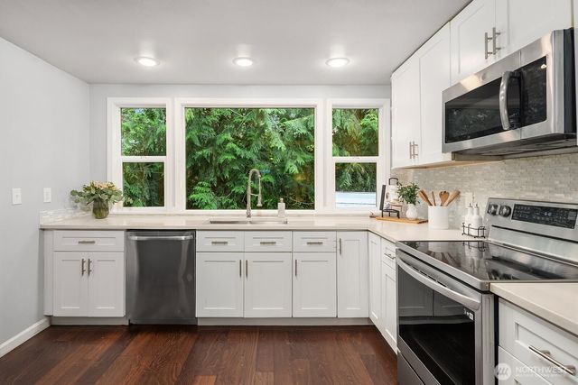 15650 Issaquah Hobart Road SE, Issaquah, WA 98027