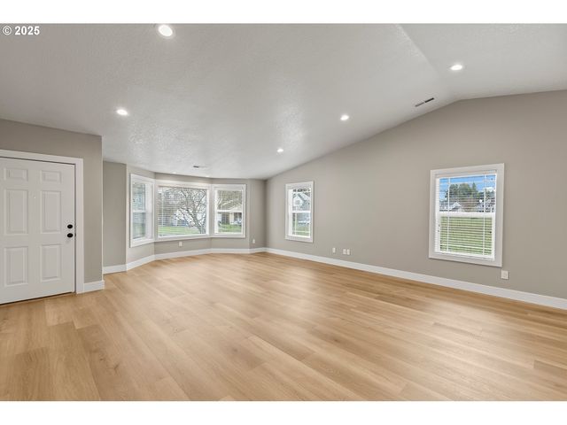 8000 Ne 86TH Ave, Vancouver, WA 98662