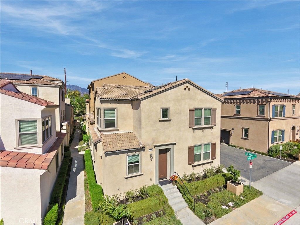 881 Pear Court, Upland, CA 91786 — exterior
