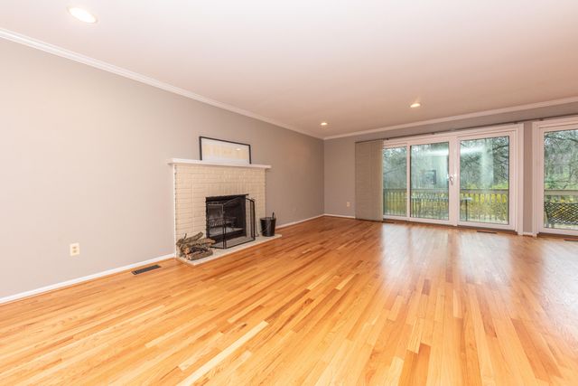 2172 Overlook Court, Ann Arbor, MI 48103
