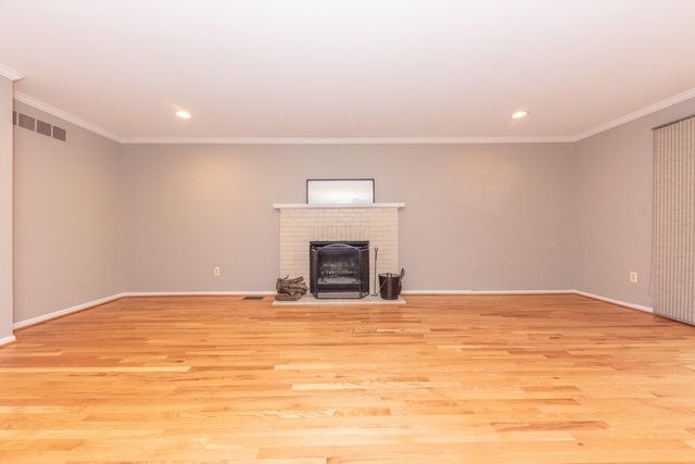 2172 Overlook Court, Ann Arbor, MI 48103