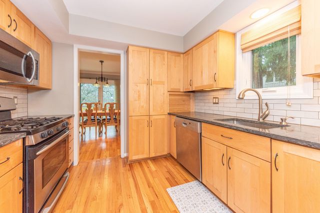 2172 Overlook Court, Ann Arbor, MI 48103