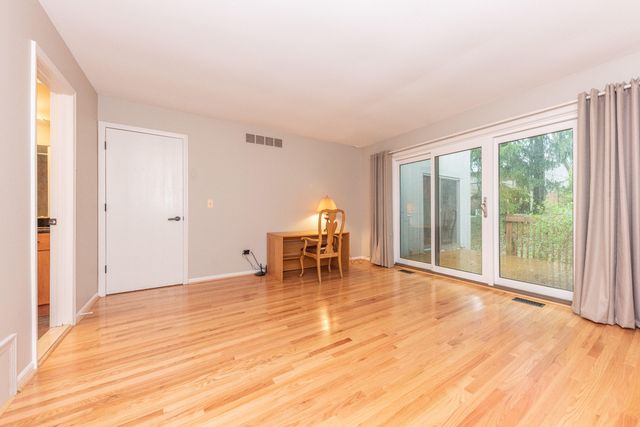 2172 Overlook Court, Ann Arbor, MI 48103