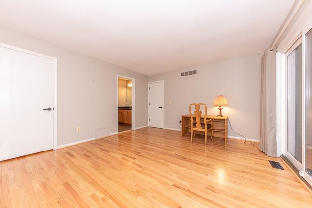 2172 Overlook Court, Ann Arbor, MI 48103
