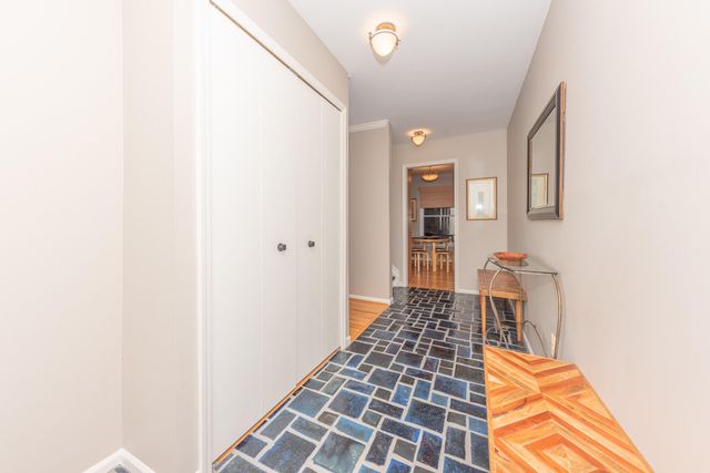 2172 Overlook Court, Ann Arbor, MI 48103