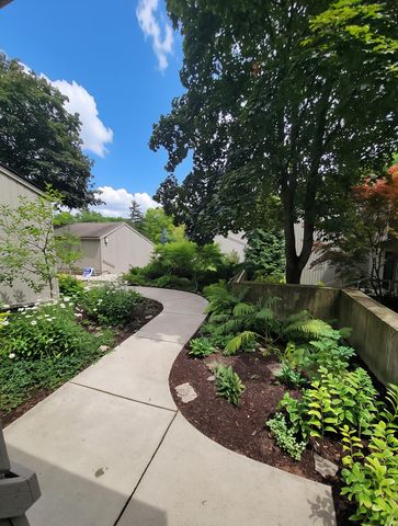 2172 Overlook Court, Ann Arbor, MI 48103