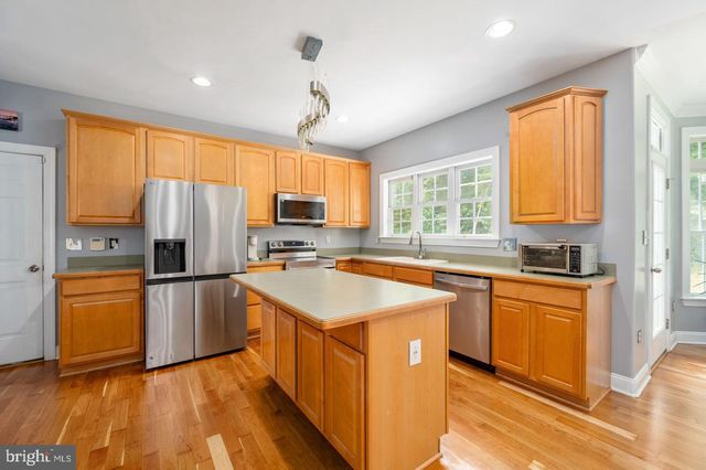 10000 BETSY ST, Fredericksburg, VA 22408