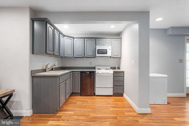 10000 BETSY ST, Fredericksburg, VA 22408