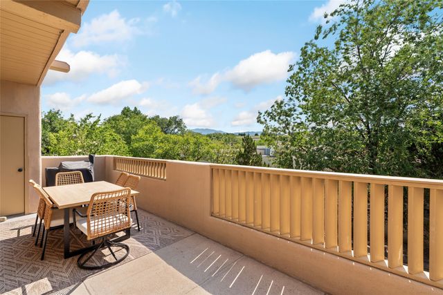 711 Viento Drive C, Santa Fe, NM 87501