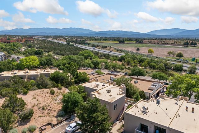 711 Viento Drive C, Santa Fe, NM 87501