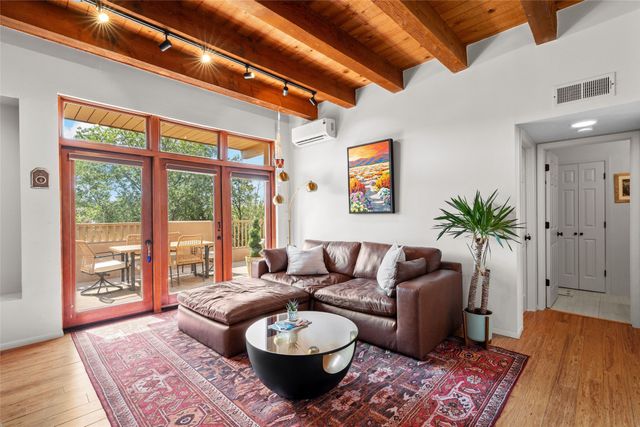 711 Viento Drive C, Santa Fe, NM 87501