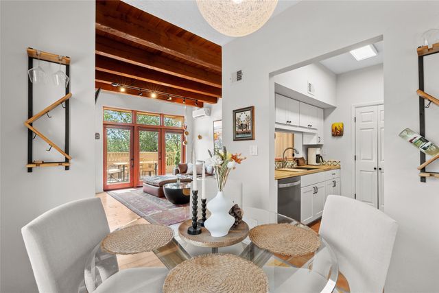 711 Viento Drive C, Santa Fe, NM 87501