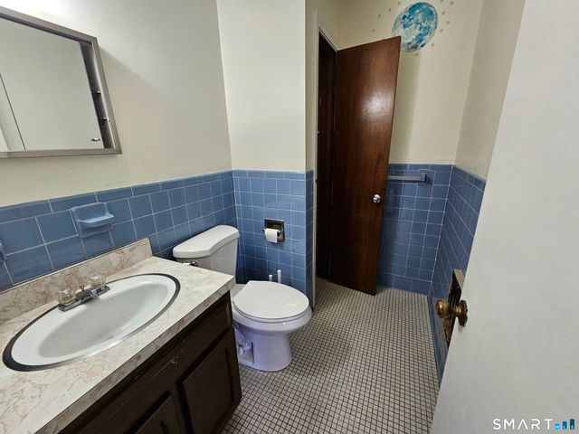 20 Thompson Road A, Manchester, CT 06040