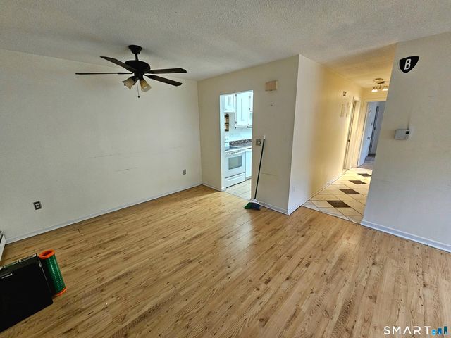 20 Thompson Road A, Manchester, CT 06040