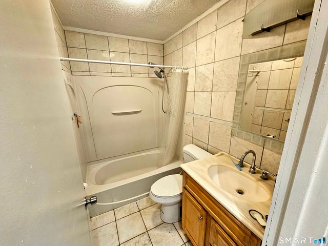 20 Thompson Road A, Manchester, CT 06040