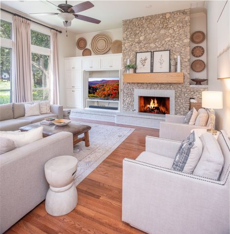 950 Foxdale, Fairview, TX 75069