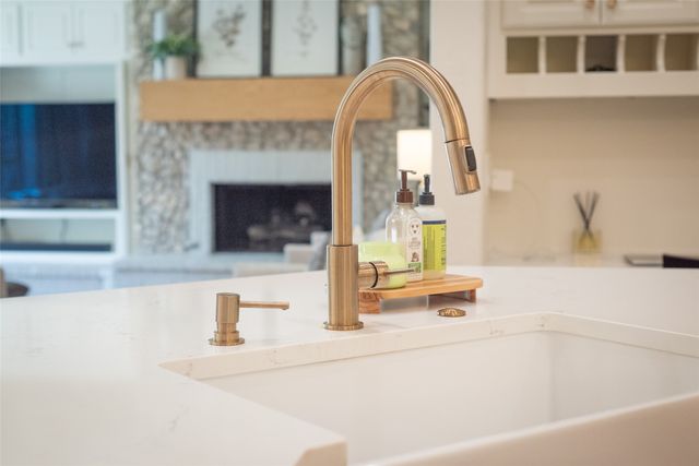 950 Foxdale, Fairview, TX 75069