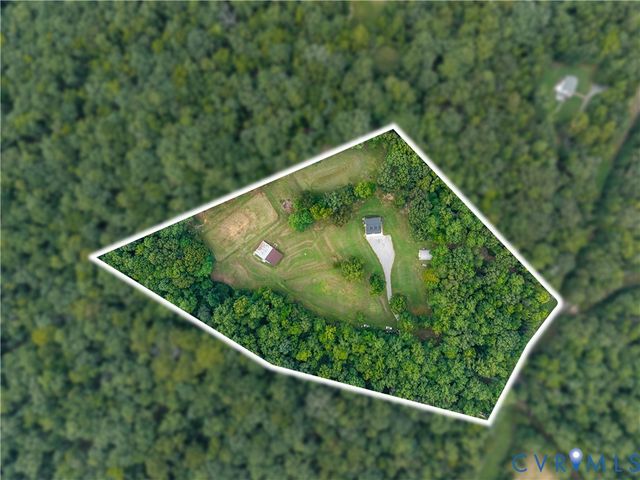 3927 Hughes Creek Rd, Powhatan, VA 23139