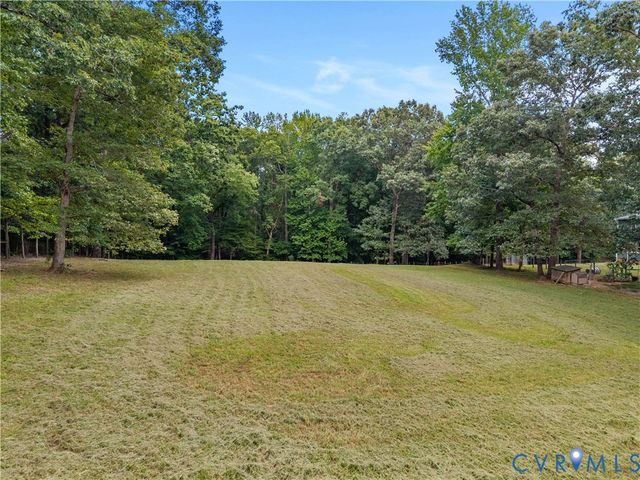 3927 Hughes Creek Rd, Powhatan, VA 23139
