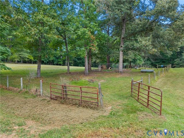 3927 Hughes Creek Rd, Powhatan, VA 23139