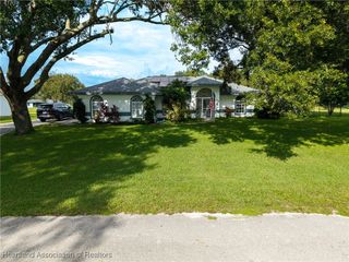 116 Oak Knolls Circle, Sebring, FL 33876